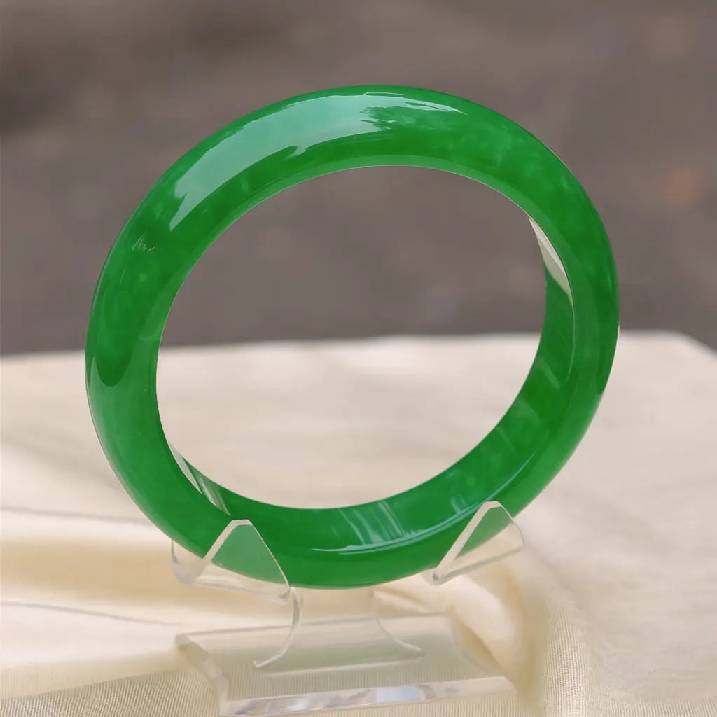 Halo Jade